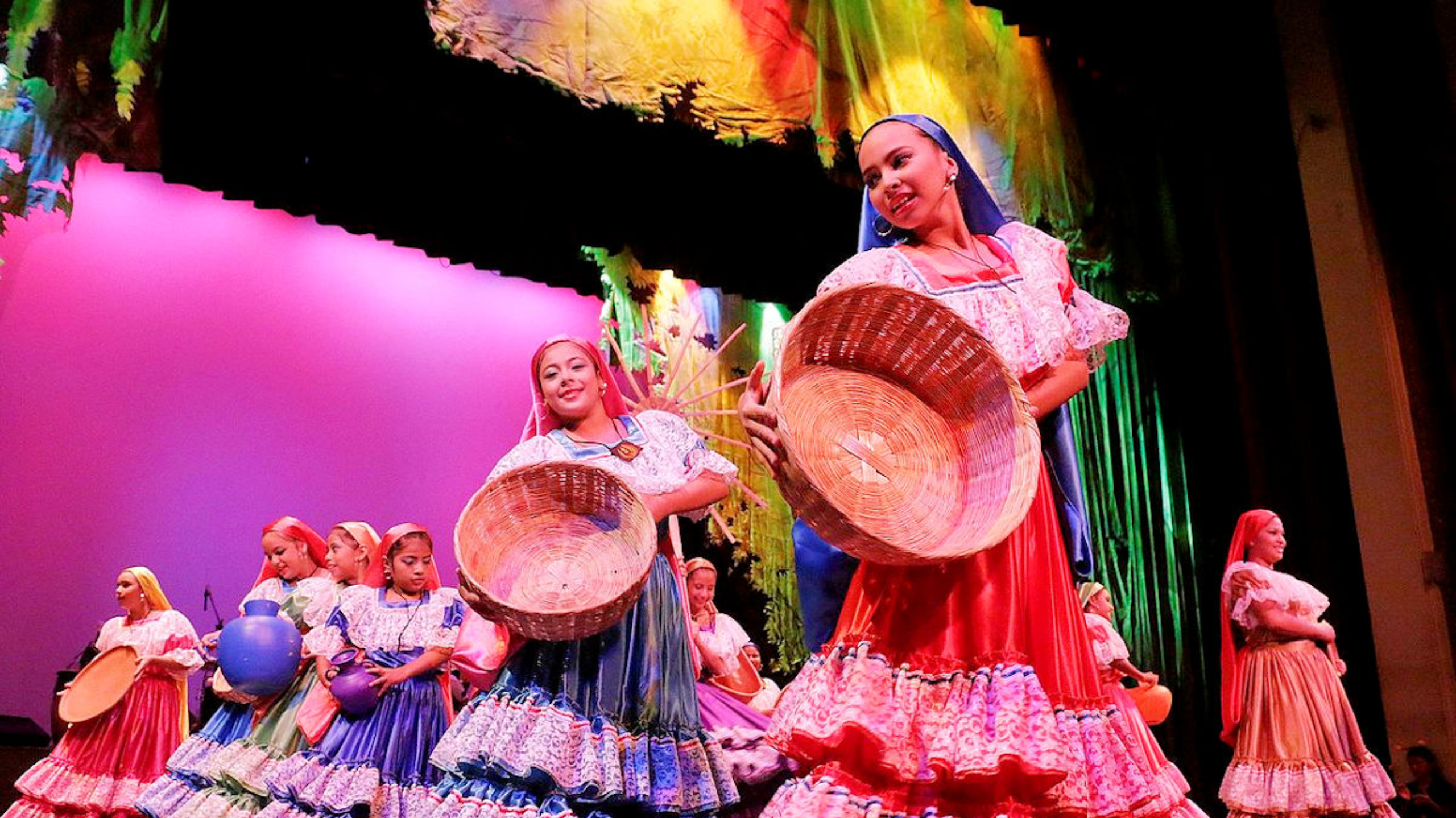 El- Salvador-Culture-Dance El- Salvador-Culture-Dance