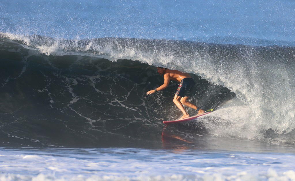 surfing-el-salvador
