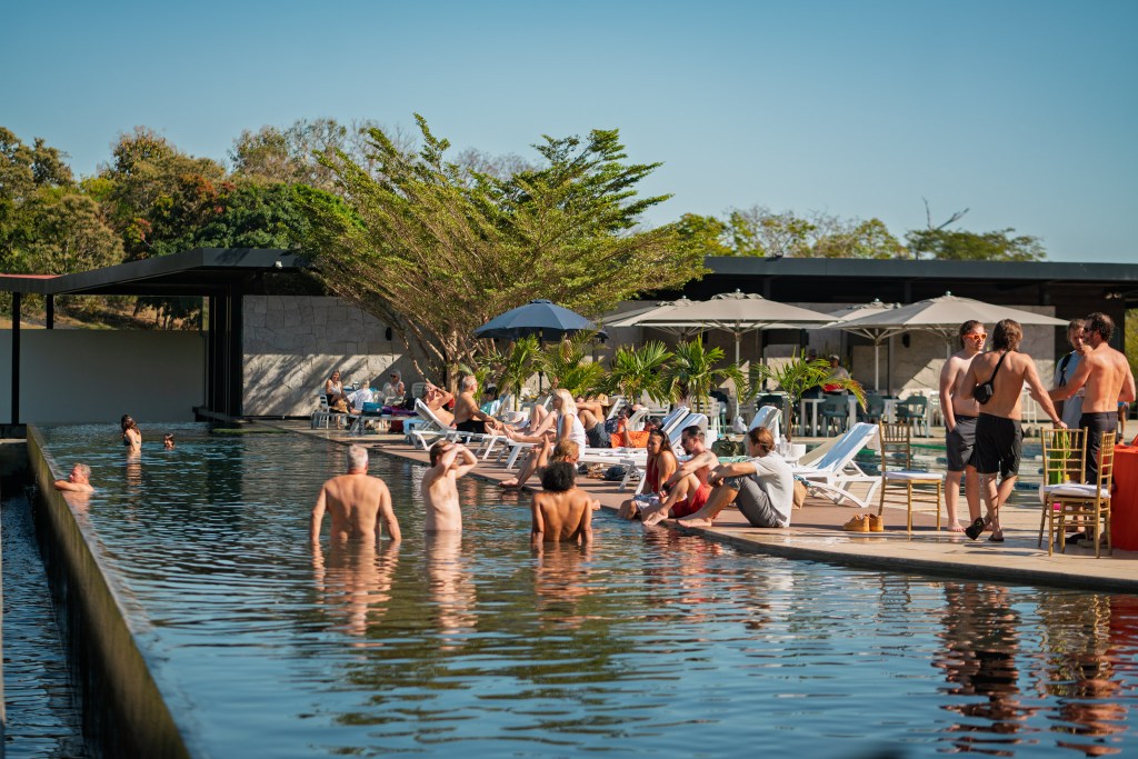 max-and-stacy-golf-11